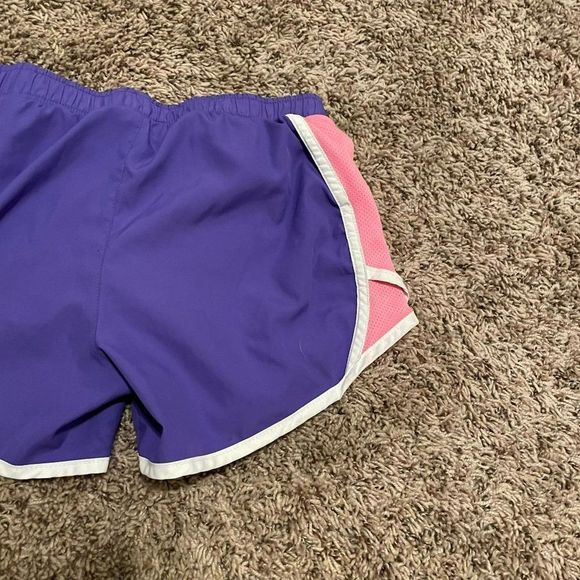 Active Old Navy Women's Pink & Purple Shorts Size XL - Picture 8 of 9